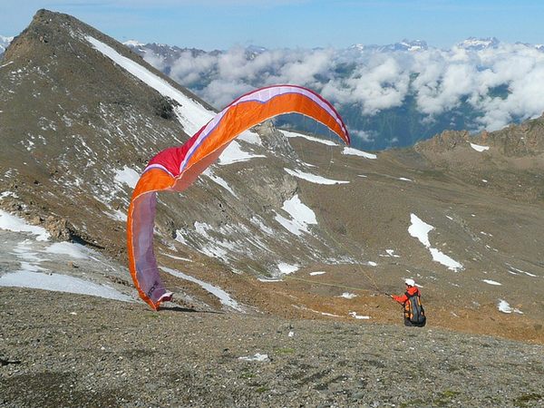 Vol et marche avec l'école de parapente Twist'air